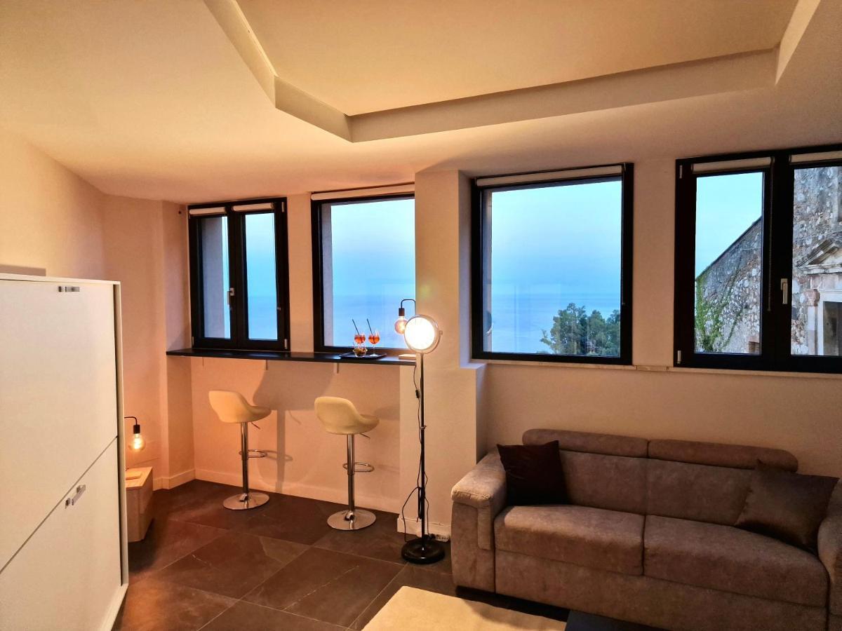 Appartamento The White Domus Taormina Esterno foto